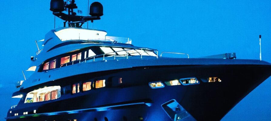 Underwater Boat Lights: Illuminate Your Waterfront with Style, Safety, and Submerged Brilliance